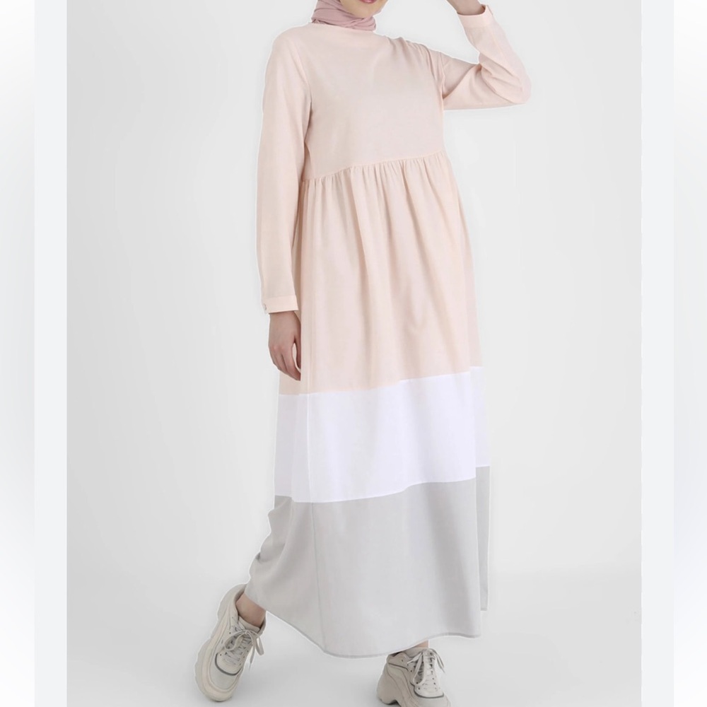 REFKA powder tiered crew Pink, White,‎ gray Long Sleeve maxi Dress Sz 10